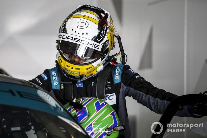 #88 Dempsey-Proton Racing Porsche 911 RSR - 19: Julien Andlauer 