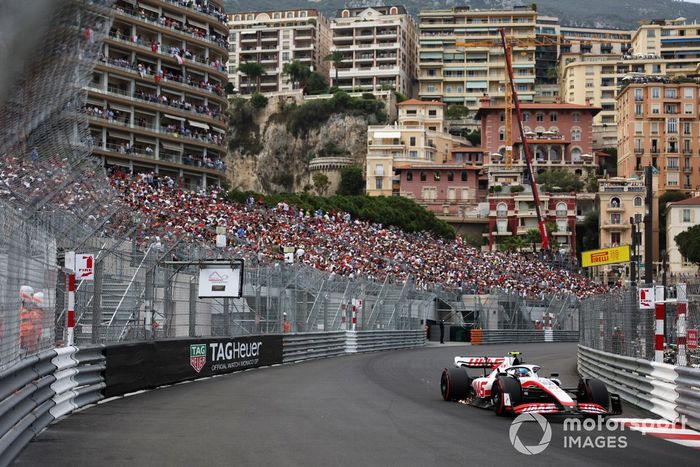 Mick Schumacher, Haas VF-22