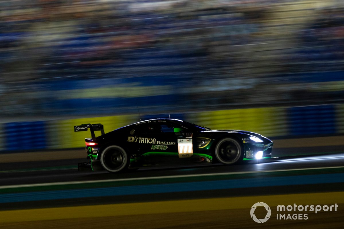 #777 D'Station Racing Aston Martin Vantage AMR LMGTE Am de Satoshi Hoshino, Tomonobu Fujii, Charles Fagg