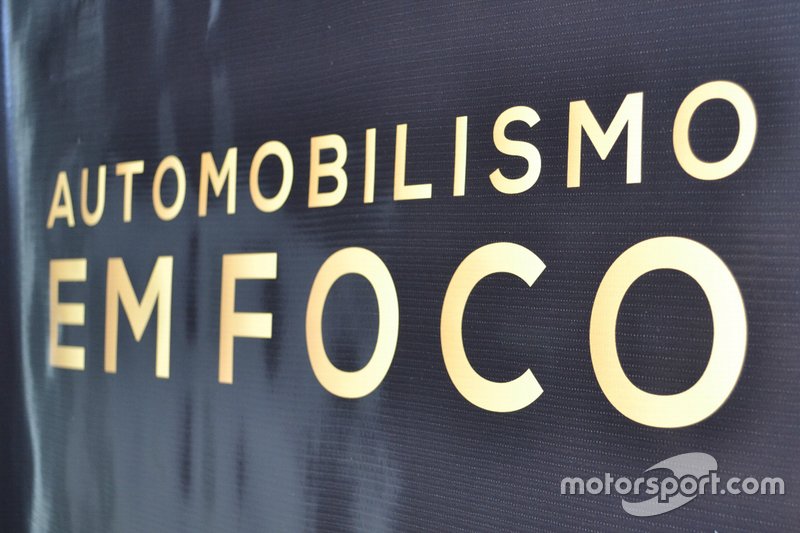 Exposição "Automobilismo em Foco" by Atelie Rogério Batista