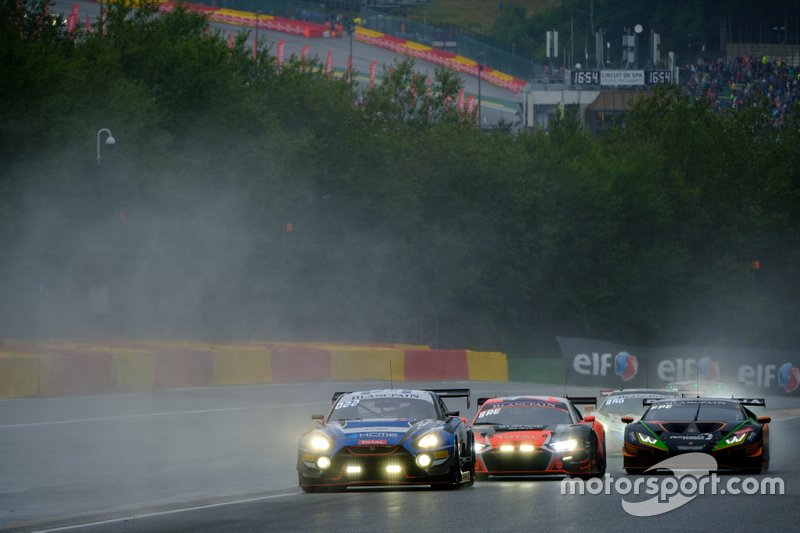 #35 KCMG Nissan GT-R NISMO GT3: Katsumasa Chiyo, Tsugio Matsuda, Joshua Burdon