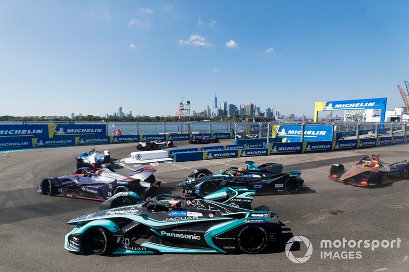 Robin Frijns, Envision Virgin Racing, Audi e-tron FE05, Mitch Evans, Panasonic Jaguar Racing, Jaguar I-Type 3, Gary Paffett, HWA Racelab, VFE-05