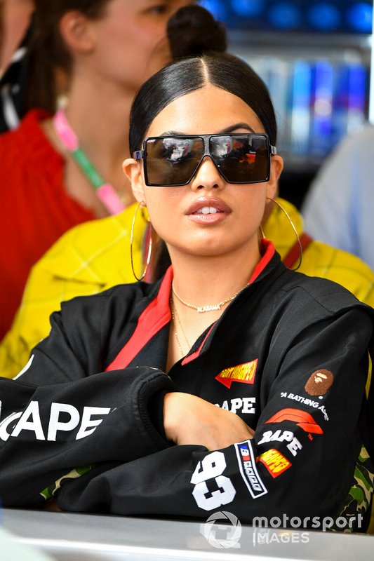 Singer-songwriter Mabel in the Red Bull garage during Qualifying