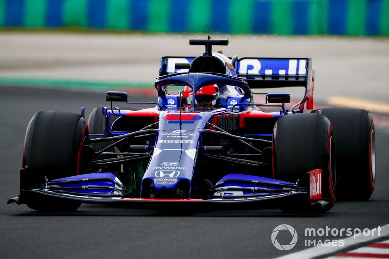 2019 год. За рулем болида Toro Rosso STR14 в пятничной тренировке