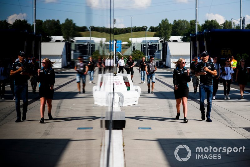 Robert Kubica, Williams Racing in the paddock