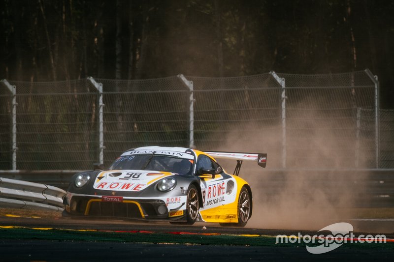 #98 ROWE Racing Porsche 911 GT3 R: Sven Müller, Romain Dumas, Mathieu Jaminet