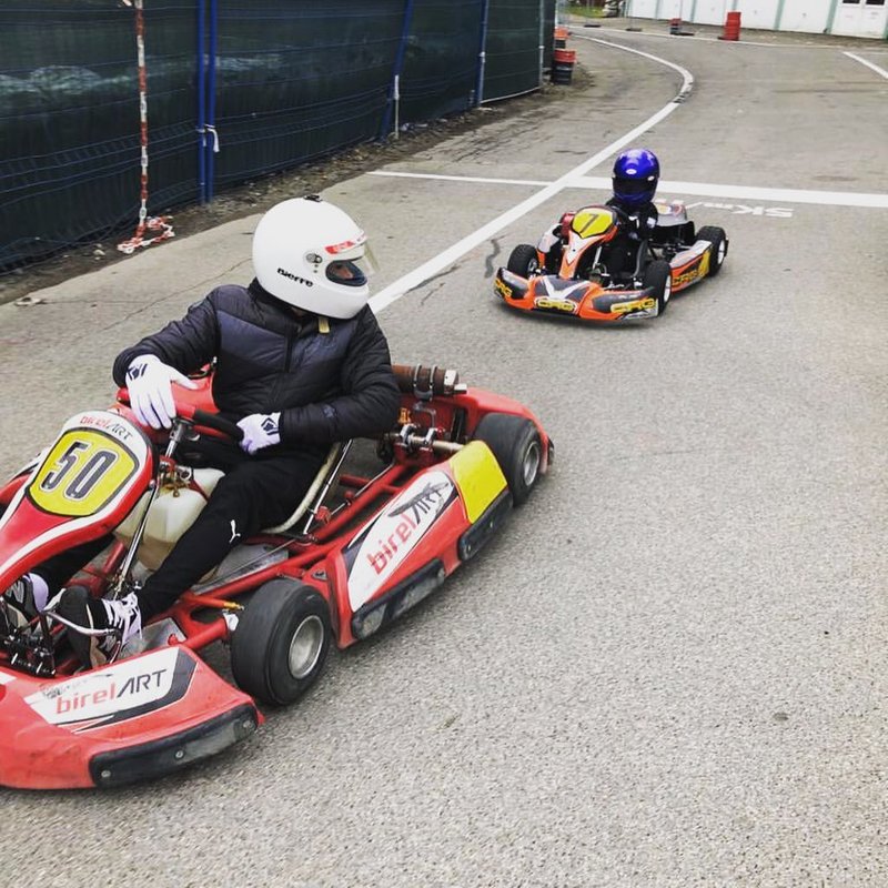 Kimi Raikkonen, oğlu Robin ile karting yapıyor