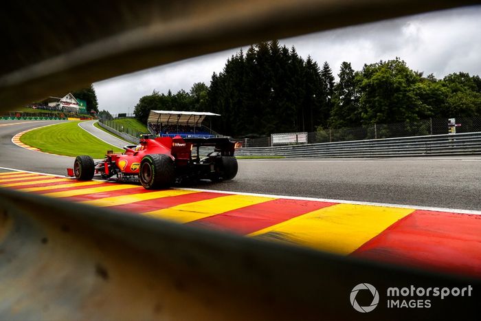 Carlos Sainz Jr., Ferrari SF21