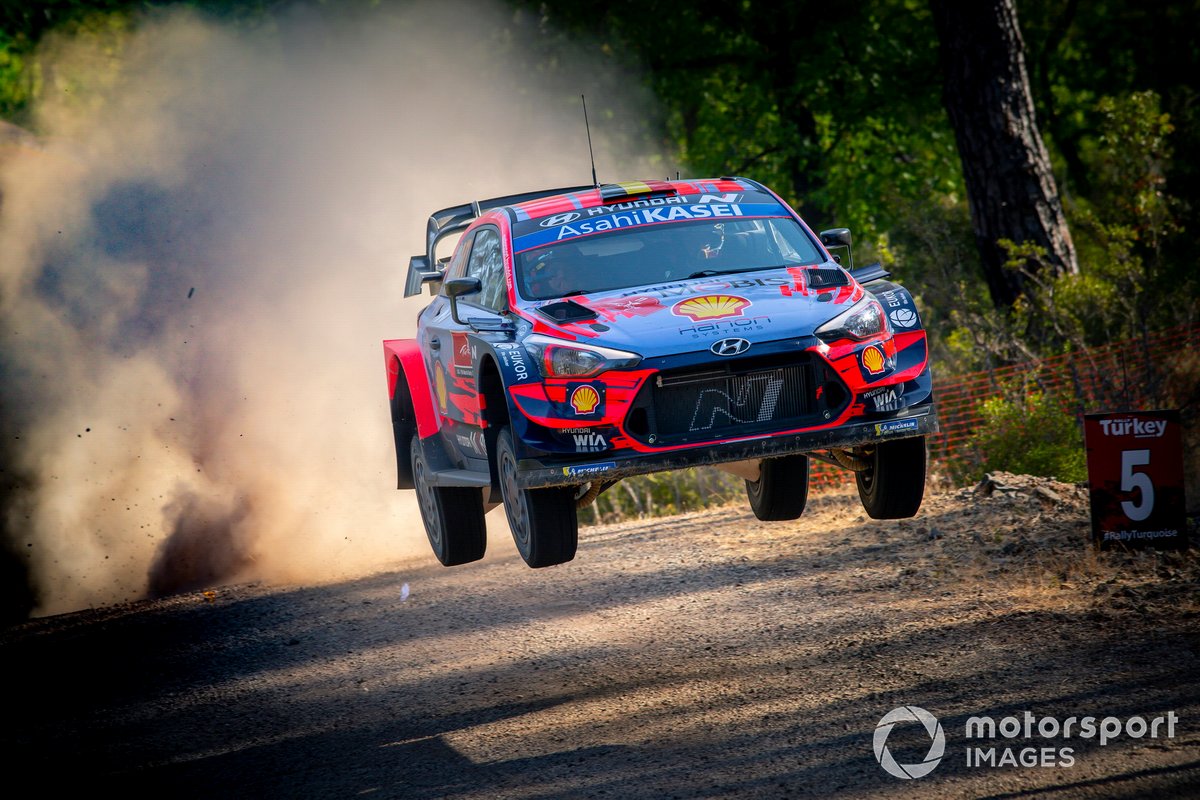 Thierry Neuville, Nicolas Gilsoul, Hyundai Motorsport Hyundai i20 Coupe WRC
