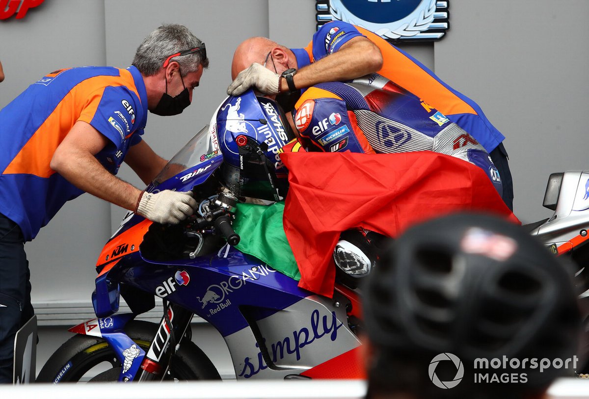 Ganador Miguel Oliveira, Red Bull KTM Tech 3