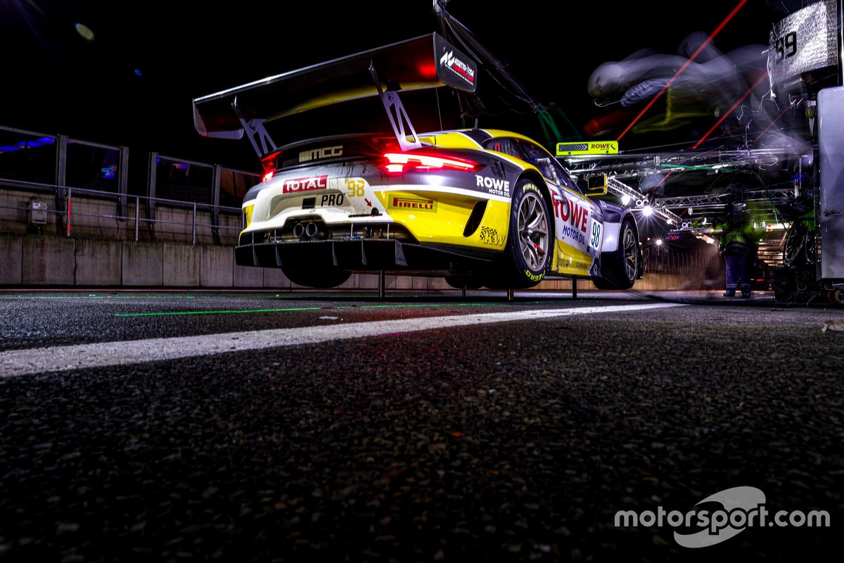 #98 ROWE Racing Porsche 911 GT3-R: Nick Tandy, Earl Bamber, Laurens Vanthoor