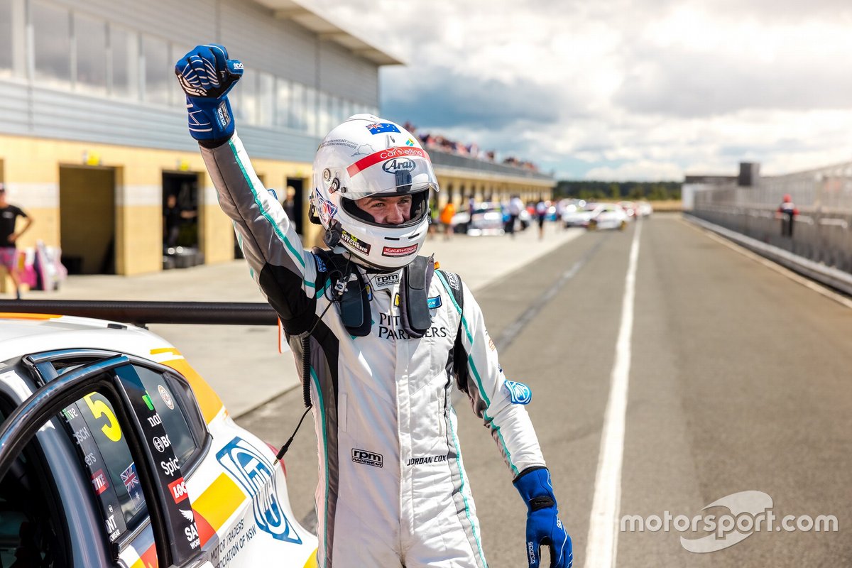 Jordan Cox, Garry Rogers Motorsport, Alfa Romeo Giulietta Veloce TCR