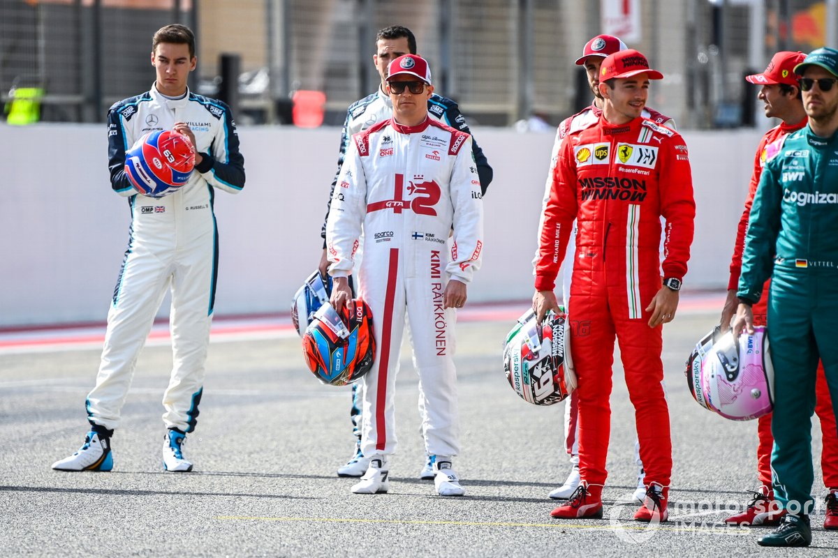 George Russell, Williams, Kimi Raikkonen, Alfa Romeo, y Charles Leclerc, Ferrari