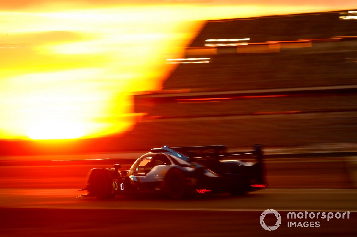 #10 Wayne Taylor Racing Acura ARX-05 Acura DPi: Helio Castroneves, Alexander Rossi, Filipe Albuquerque, Ricky Taylor