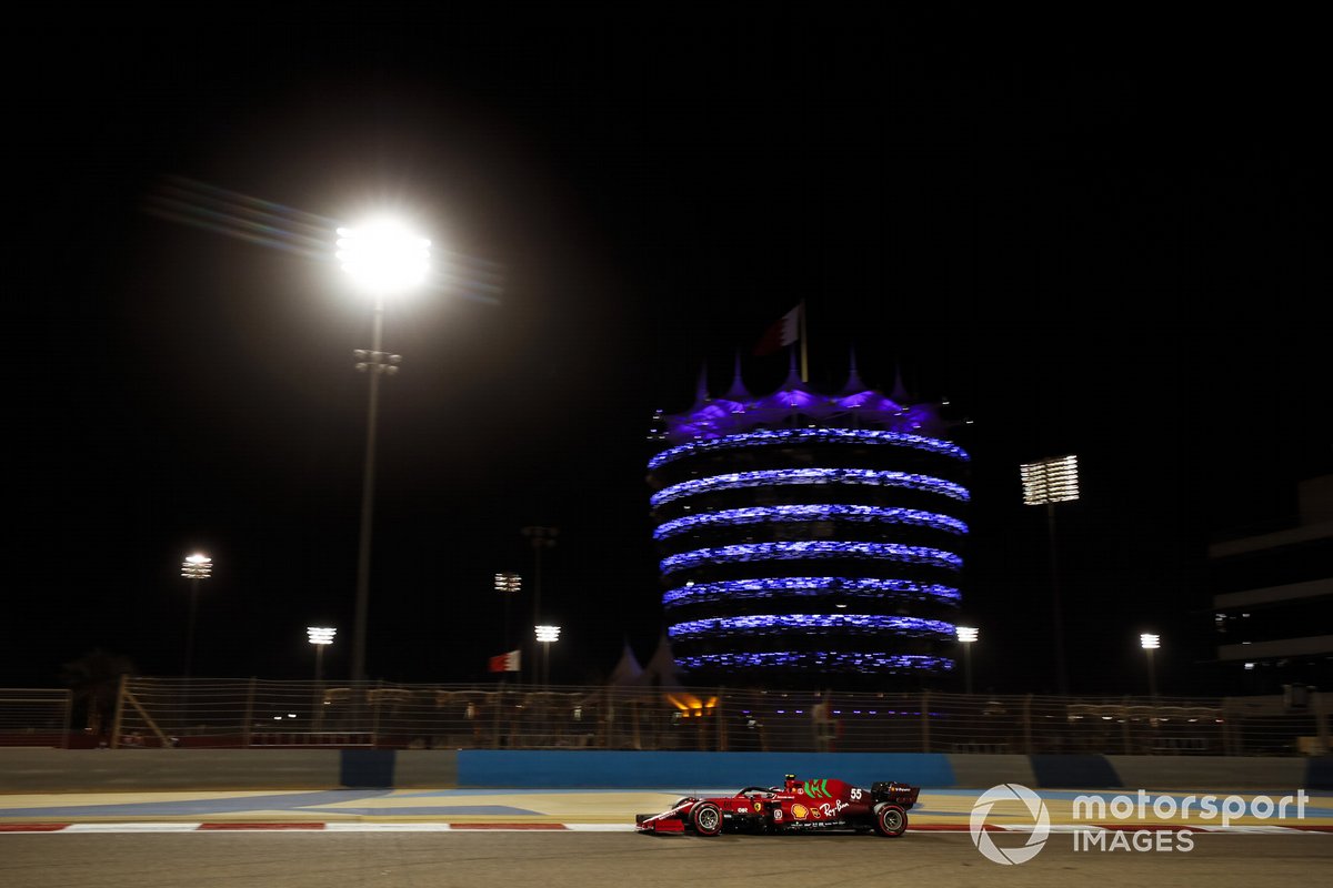 Carlos Sainz Jr., Ferrari SF21