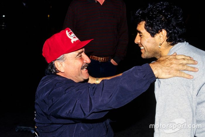 Clay Regazzoni e Diego Maradona, no GP da Argentina de 1996