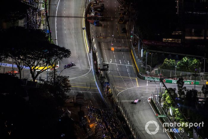 Pierre Gasly, Scuderia Toro Rosso STR13, Sergio Perez, Racing Point Force India VJM11