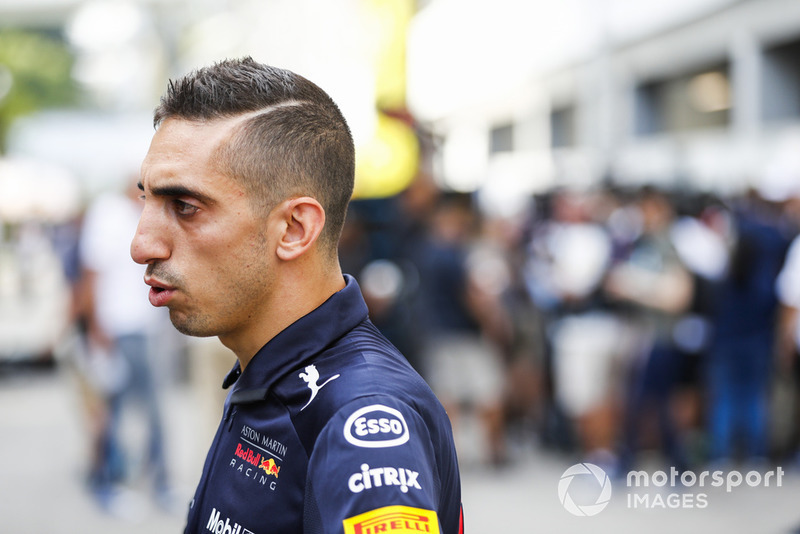Sebastien Buemi, Tester e pilota di riserva, Red Bull Racing
