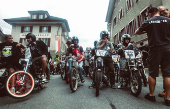 Motorsport.com Schweiz beim Red Bull Alpenbrevet 2018