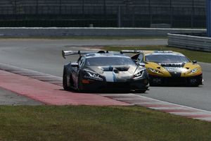 #3 Ferrari 488-GT3, Easy Race: Fontana-Mancinelli e #23 Lamborghini Huracan-GT3, Petri Corse Motorsport: Palma-Barri