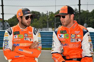 Chase Elliott, Hendrick Motorsports, Chevrolet Camaro SunEnergy1 and crew chief Alan Gustafson