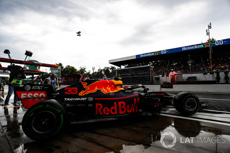 Max Verstappen, Red Bull Racing RB14, leaves the garage