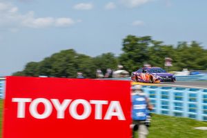 Denny Hamlin, Joe Gibbs Racing, Toyota Camry FedEx Ground