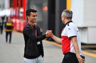 Pascal Wehrlein, and Beat Zehnder, Sauber F1 Team Manager