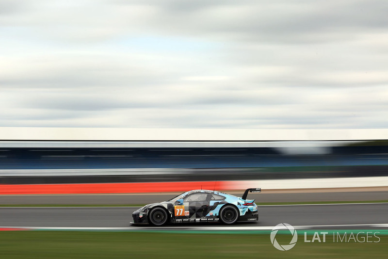#77 Proton Competition Porsche 911 RSR: Christian Ried, Julien Andlauer, Matt Campbell