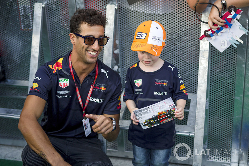 Daniel Ricciardo, Red Bull Racing and young fan