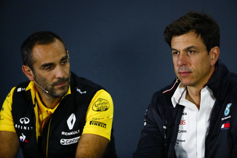 Cyril Abiteboul, Managing Director, Renault Sport F1 Team, and Toto Wolff, Mercedes AMG F1 Director of Motorsport, in a press conference