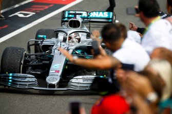 Race winner Lewis Hamilton, Mercedes AMG F1 W10