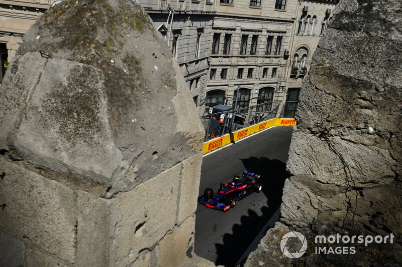 Александр Элбон, Scuderia Toro Rosso STR14