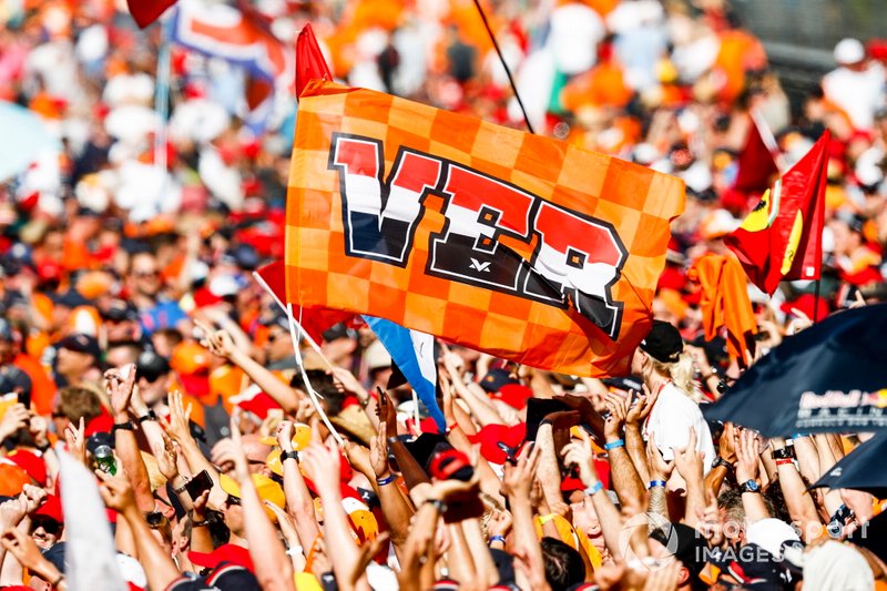 Huge crowd support for Max Verstappen, Red Bull Racing