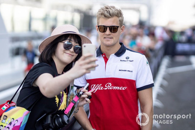Marcus Ericsson, Sauber fans selfie
