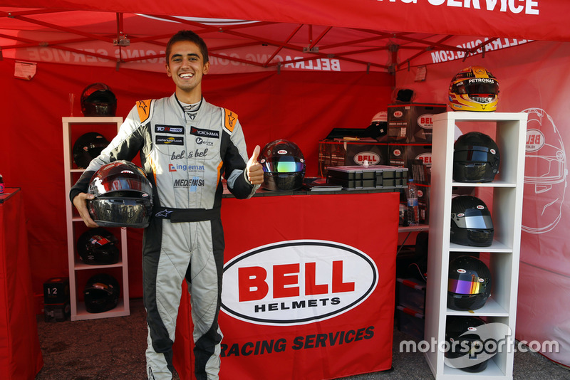 Il Campione Mikel Azcona, PCR Sport Cupra TCR