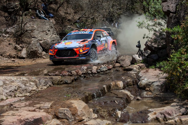 Thierry Neuville, Nicolas Gilsoul, Hyundai Motorsport Hyundai i20 Coupe WRC