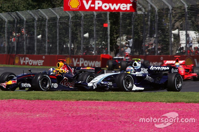 David Coulthard, Red Bull Racing RB3 en lutte avec Alex Wurz, Williams FW29