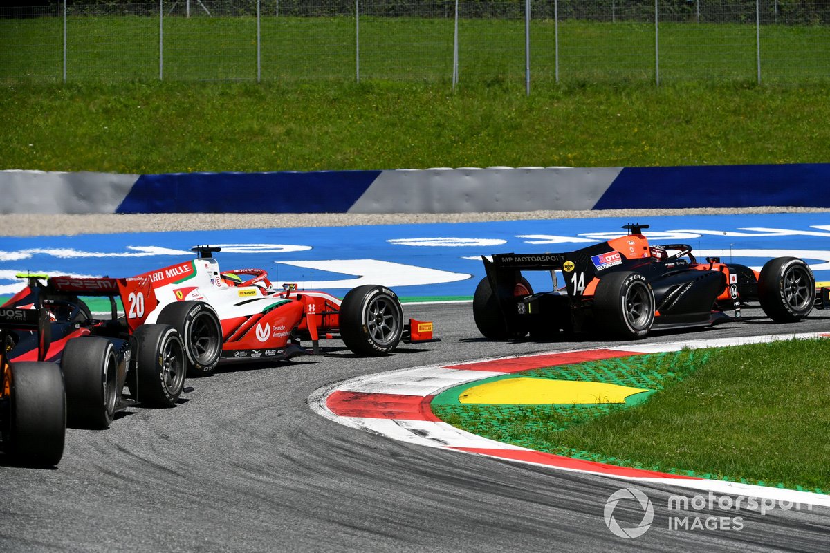 Nobuharu Matsushita, MP Motorsport, y Mick Schumacher, Prema Racing