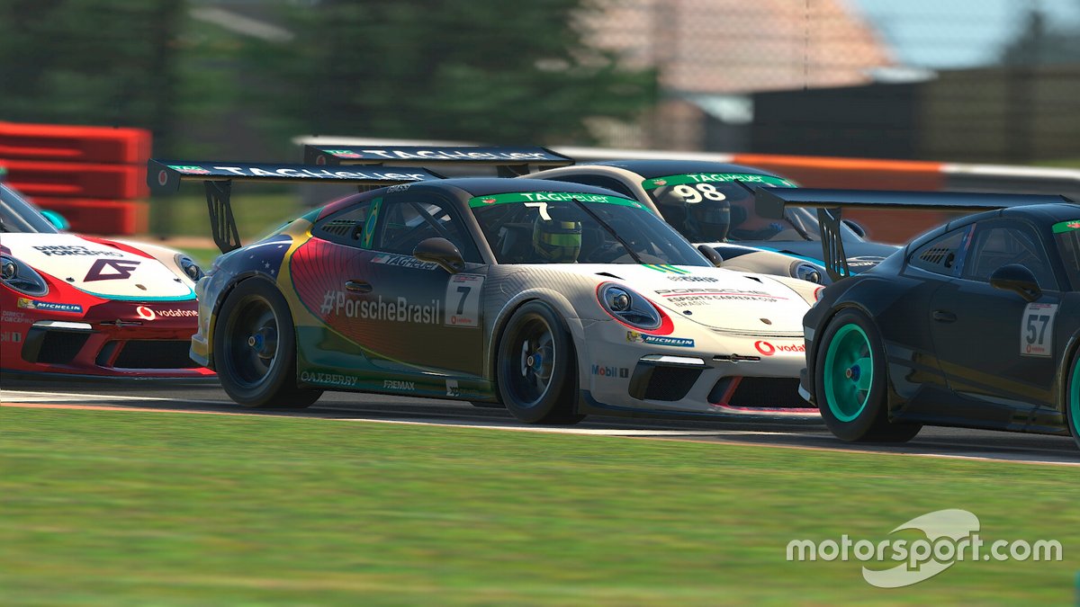 Jeff Giassi na Porsche TAG Heuer Esports Supercup
