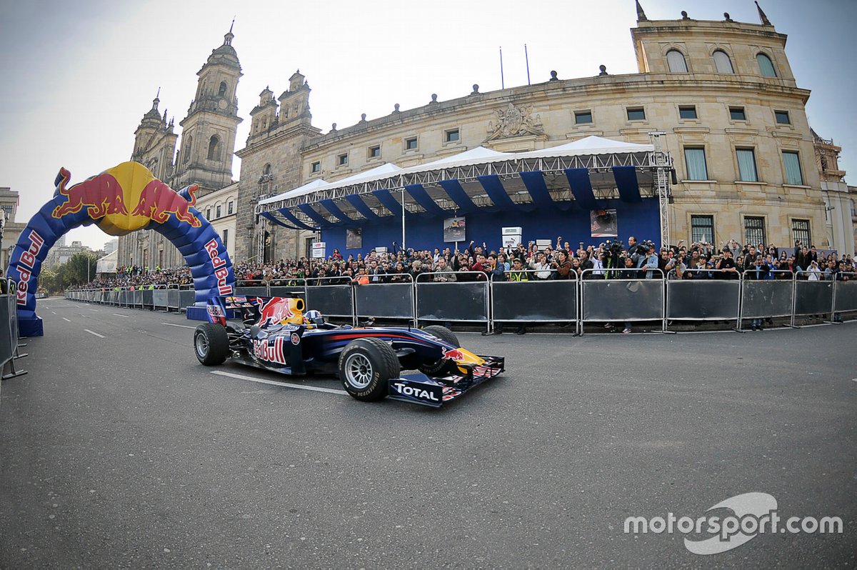 David Coulthard, Red Bull RB1, Circuito Bogotá