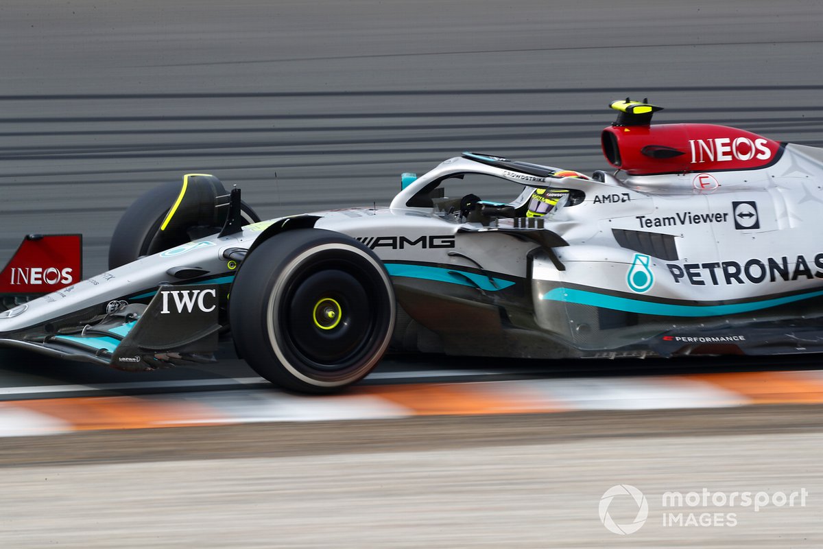 Lewis Hamilton, Mercedes W13