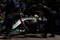 Lewis Hamilton, Mercedes AMG F1 W07 Hybrid in the pits