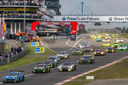 Group 1 race start
