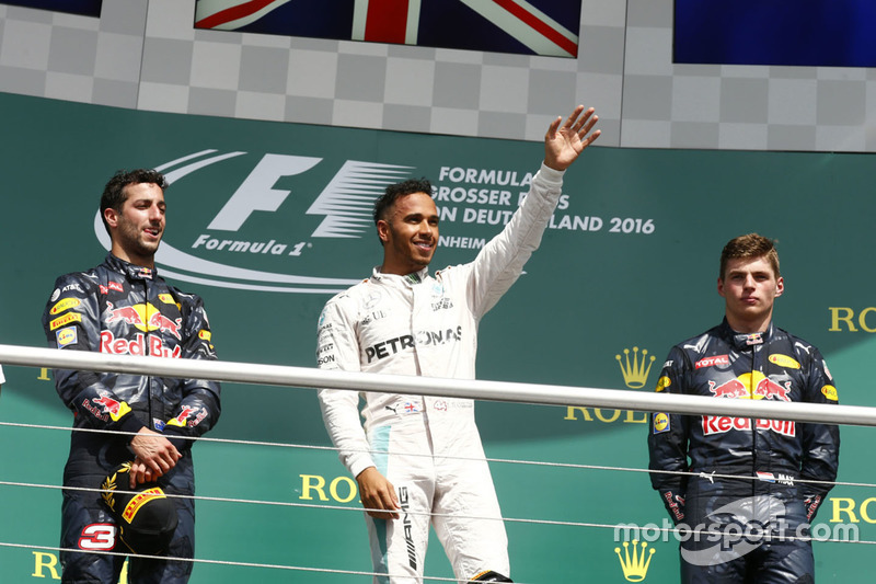 Podium: winner Lewis Hamilton, Mercedes AMG F1, second place Daniel Ricciardo, Red Bull Racing, third place Max Verstappen, Red Bull Racing