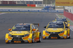 Nicky Catsburg, LADA Sport Rosneft, Lada Vesta, Hugo Valente, LADA Sport Rosneft, Lada Vesta, Gabriele Tarquini, LADA Sport Rosneft, Lada Vesta en MAC3.