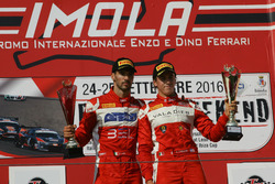 Federico Leo ed Eddie Cheever, Scuderia Baldini 27 Network sul podio