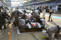 #2 Porsche Team Porsche 919 Hybrid: Romain Dumas, Neel Jani, Marc Lieb