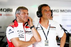 Fritz Enzinger, Vice President LMP1 Porsche Team en Michael Steiner, bestuurder R&D Porsche AG