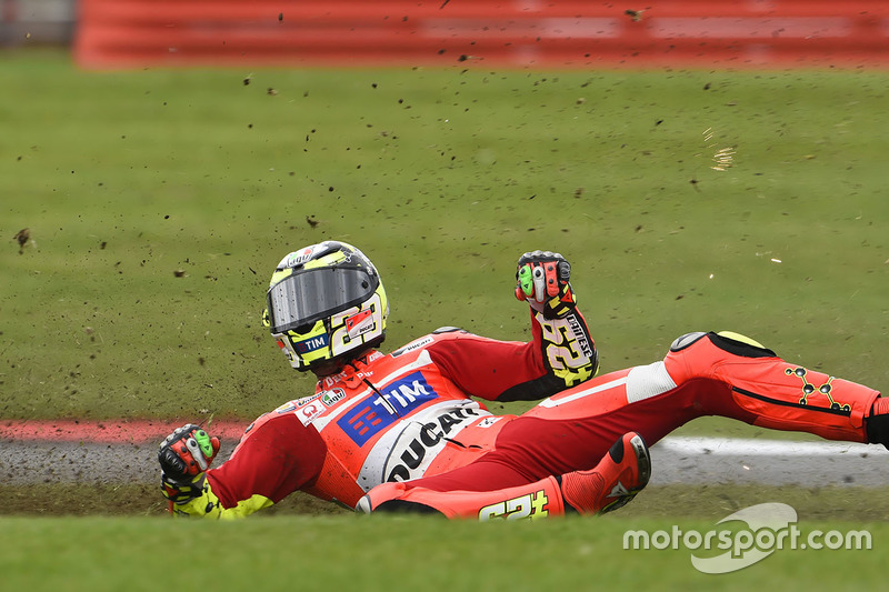 Andrea Iannone, Ducati Team crash